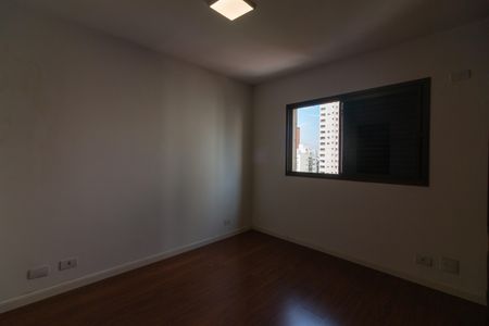 Apartamento à venda com 283m², 4 quartos e 4 vagas Apartamento à venda com 283m², 4 quartos e 4 vagasSuíte 2