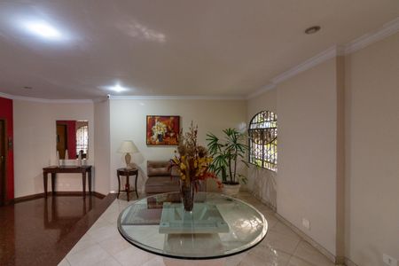 Apartamento à venda com 283m², 4 quartos e 4 vagas Apartamento à venda com 283m², 4 quartos e 4 vagasHall de entrada