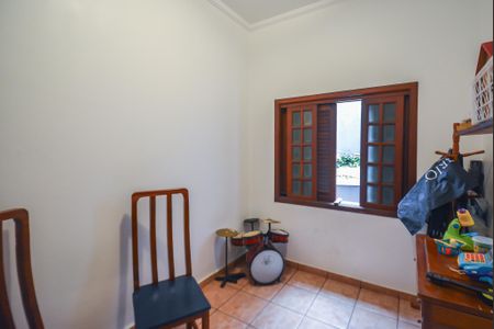 Casa à venda com 297m², 3 quartos e 5 vagasQuarto de Serviço