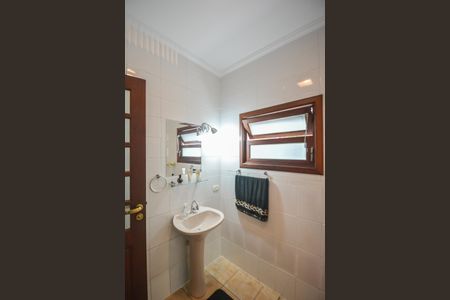 Casa à venda com 297m², 3 quartos e 5 vagasBanheiro de serviço