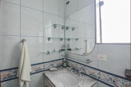 Casa à venda com 297m², 3 quartos e 5 vagasBanheiro da Suíte