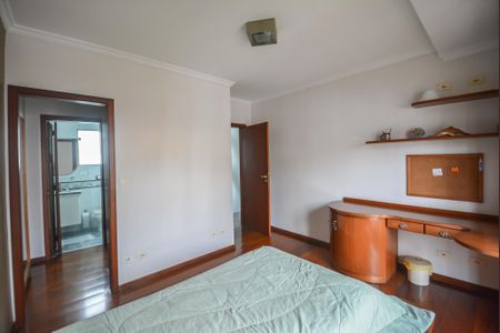 Casa à venda com 297m², 3 quartos e 5 vagasSuíte