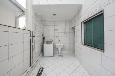 Casa à venda com 297m², 3 quartos e 5 vagasÁrea de Serviço