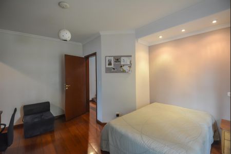 Casa à venda com 297m², 3 quartos e 5 vagasSuíte 3