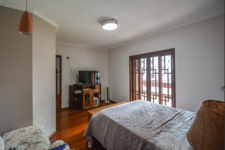 Casa à venda com 297m², 3 quartos e 5 vagasSuíte 2