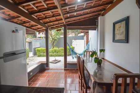 Casa à venda com 297m², 3 quartos e 5 vagasChurrasqueira