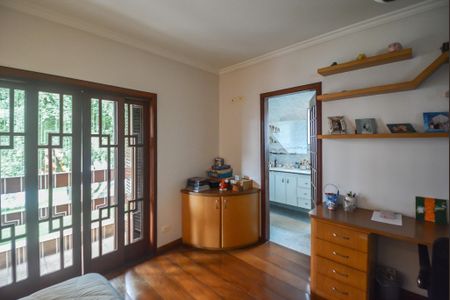 Casa à venda com 297m², 3 quartos e 5 vagasQuarto 3 - Suíte