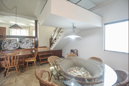 Casa à venda com 297m², 3 quartos e 5 vagasSala 2