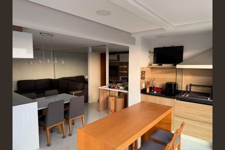 Apartamento à venda com 83m², 2 quartos e 2 vagasChurrasqueira