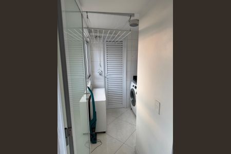 Apartamento à venda com 83m², 2 quartos e 2 vagasLavanderia