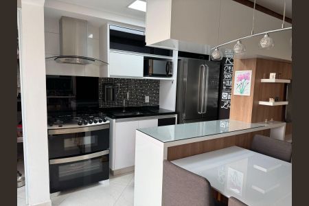 Apartamento à venda com 83m², 2 quartos e 2 vagasCozinha