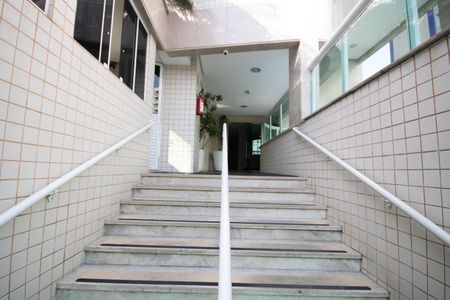 Apartamento para alugar com 85m², 2 quartos e 1 vagaFachada