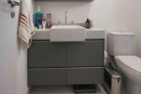 Apartamento à venda com 87m², 3 quartos e 2 vagasBanheiro da Suíte