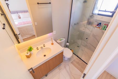 Apartamento à venda com 105m², 3 quartos e 2 vagas Apartamento à venda com 105m², 3 quartos e 2 vagasBanheiro da Suíte