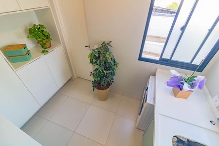 Apartamento à venda com 105m², 3 quartos e 2 vagas Apartamento à venda com 105m², 3 quartos e 2 vagasÁrea de Serviço