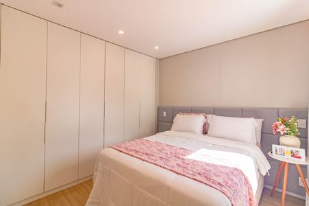 Apartamento à venda com 105m², 3 quartos e 2 vagas Apartamento à venda com 105m², 3 quartos e 2 vagasSuíte