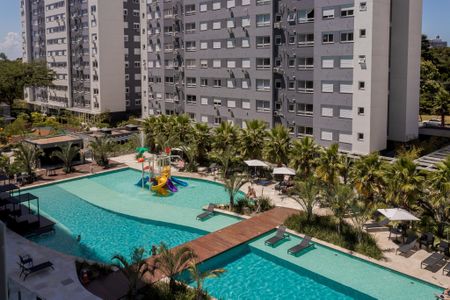Apartamento à venda com 81m², 3 quartos e 2 vagas Apartamento à venda com 81m², 3 quartos e 2 vagasÁrea comum - Piscina