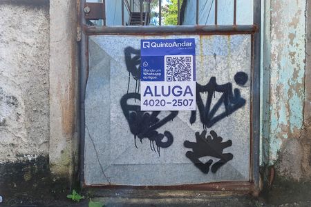 Casa para alugar com 101m², 2 quartos e sem vagaPlaca