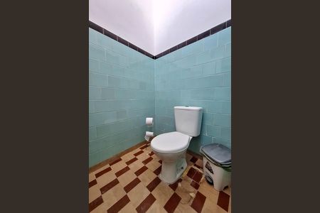 Casa para alugar com 101m², 2 quartos e sem vagaBanheiro