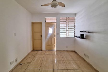 Casa para alugar com 101m², 2 quartos e sem vagaSala