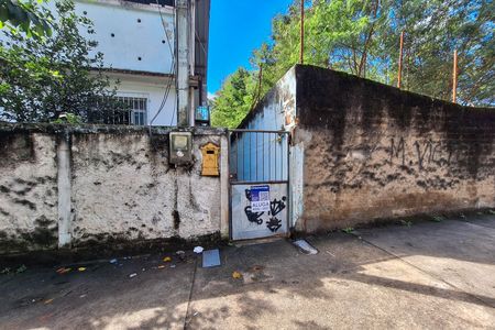 Casa para alugar com 101m², 2 quartos e sem vagaFachada