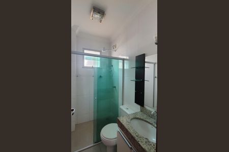Apartamento à venda com 120m², 2 quartos e 1 vaga Apartamento à venda com 120m², 2 quartos e 1 vagaBanheiro