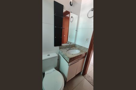 Apartamento à venda com 120m², 2 quartos e 1 vaga Apartamento à venda com 120m², 2 quartos e 1 vagaBanheiro