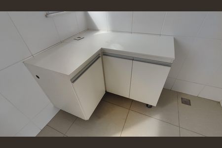 Apartamento à venda com 120m², 2 quartos e 1 vaga Apartamento à venda com 120m², 2 quartos e 1 vagaCozinha