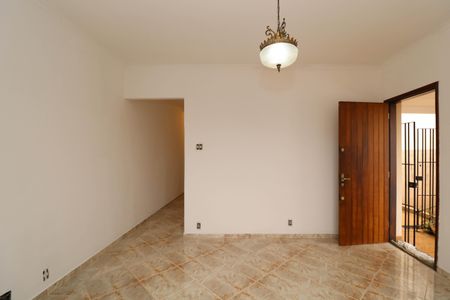 Casa à venda com 96m², 2 quartos e 3 vagasSala