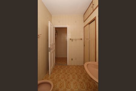 Casa à venda com 96m², 2 quartos e 3 vagasBanheiro