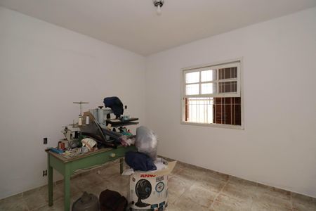 Casa à venda com 96m², 2 quartos e 3 vagasQuarto 2