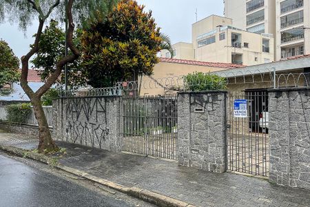 Casa à venda com 222m², 3 quartos e 4 vagasFachada+plaquinha