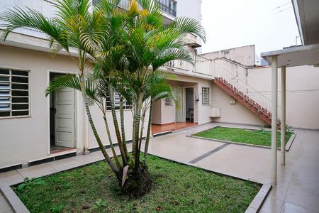 Casa à venda com 222m², 3 quartos e 4 vagasQuintal