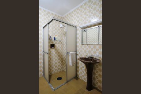 Casa à venda com 222m², 3 quartos e 4 vagasBanheiro 1