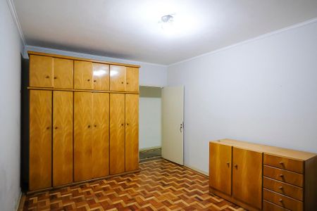 Casa à venda com 222m², 3 quartos e 4 vagasQuarto 2