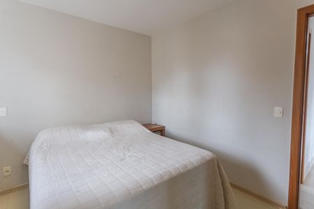 Apartamento à venda com 140m², 3 quartos e 2 vagas Apartamento à venda com 140m², 3 quartos e 2 vagasSuíte