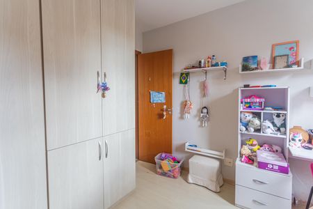 Apartamento à venda com 140m², 3 quartos e 2 vagas Apartamento à venda com 140m², 3 quartos e 2 vagasQuarto 2