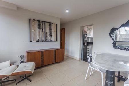 Apartamento à venda com 140m², 3 quartos e 2 vagas Apartamento à venda com 140m², 3 quartos e 2 vagasSala 1