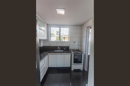 Apartamento à venda com 140m², 3 quartos e 2 vagas Apartamento à venda com 140m², 3 quartos e 2 vagasCozinha