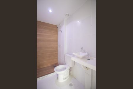 Apartamento para alugar com 68m², 3 quartos e 1 vaga Apartamento para alugar com 68m², 3 quartos e 1 vagaBanheiro da Suíte 1