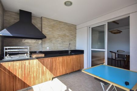 Apartamento à venda com 181m², 4 quartos e 3 vagasVaranda