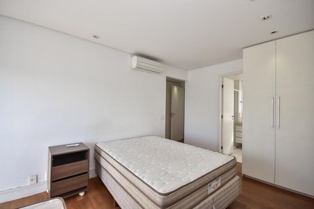 Apartamento à venda com 181m², 4 quartos e 3 vagasSuíte 2