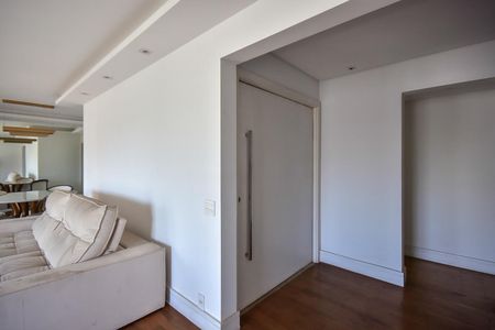 Hall de Entrada de apartamento à venda com 4 quartos, 181m² em Real Parque, São Paulo