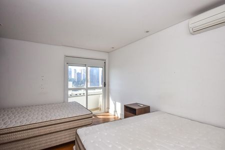 Apartamento à venda com 181m², 4 quartos e 3 vagasSuíte 2