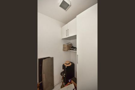 Apartamento à venda com 181m², 4 quartos e 3 vagasQuarto de Serviço