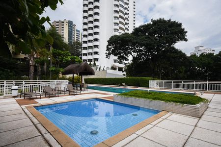 Apartamento à venda com 181m², 4 quartos e 3 vagasPiscina