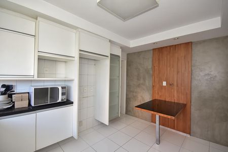 Apartamento à venda com 181m², 4 quartos e 3 vagasCozinha