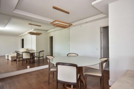 Sala de Jantar de apartamento à venda com 4 quartos, 181m² em Real Parque, São Paulo
