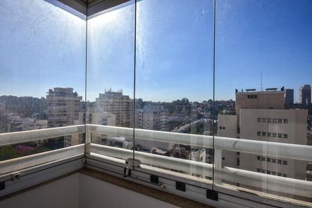 Apartamento à venda com 181m², 4 quartos e 3 vagasVaranda da Suíte 2