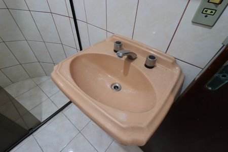 Casa à venda com 210m², 3 quartos e 2 vagasBanheiro da Suíte